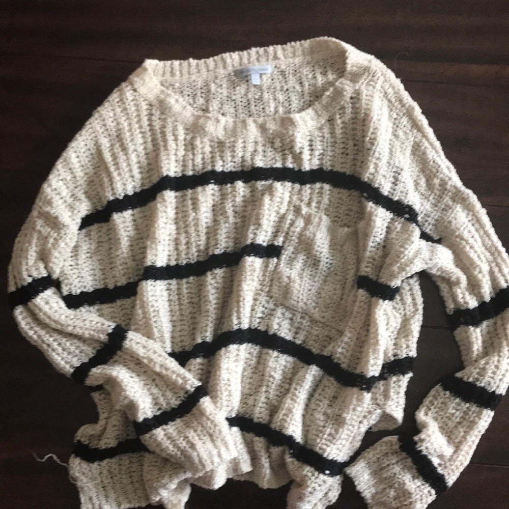 Soft knit sweater with pocket!